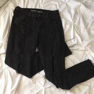 mid rise black ripped jeans